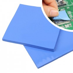 Pad Termico 2W a base di silicone 10x10x1 mm per raffreddare componenti elettronici